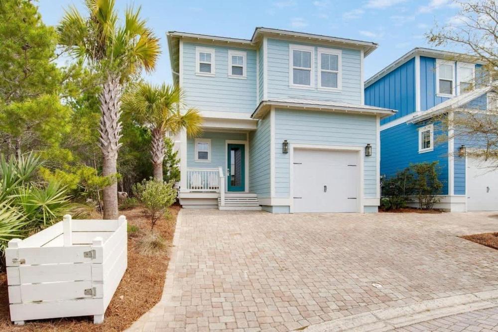 Four-Bedroom Vacation Home interior